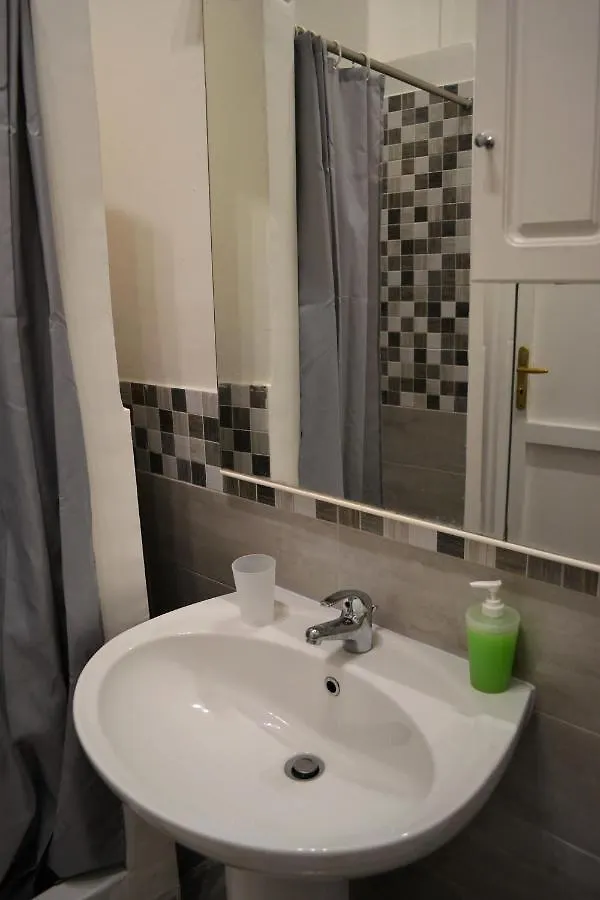 Albergue A Pousada Via Zara Palermo Itália