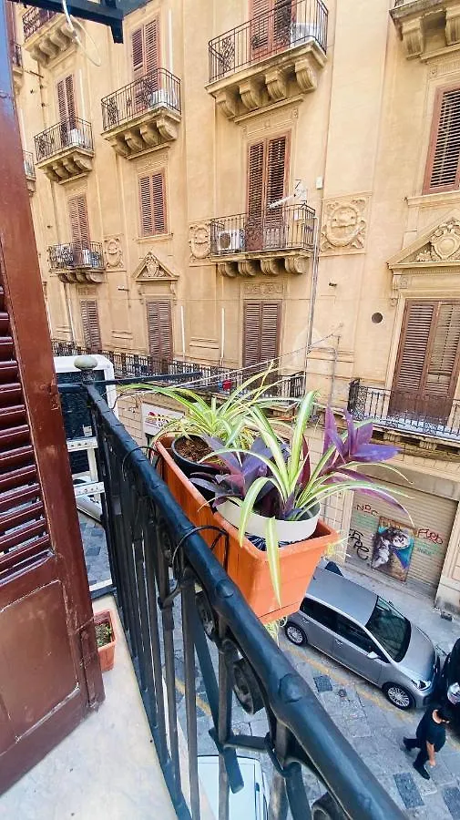 Via Zara Vandrehjem Palermo Vandrerhjem